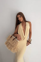 Vestido Lyra Manteiga na internet