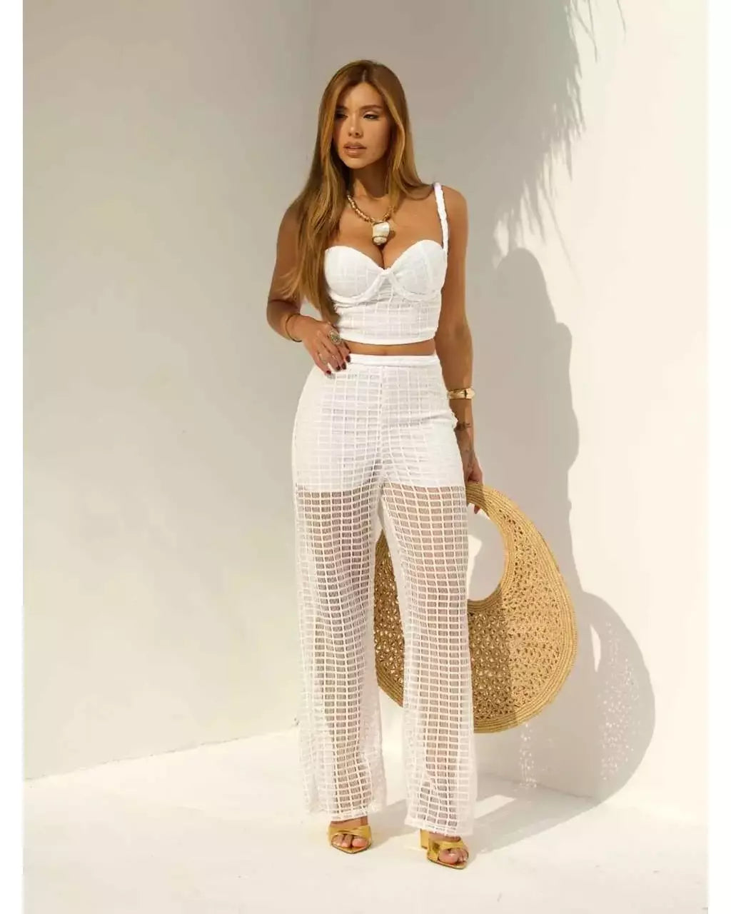 Conjunto Grécia Moderno: Top Estruturado com Calça Ampla em Tule Xadrez